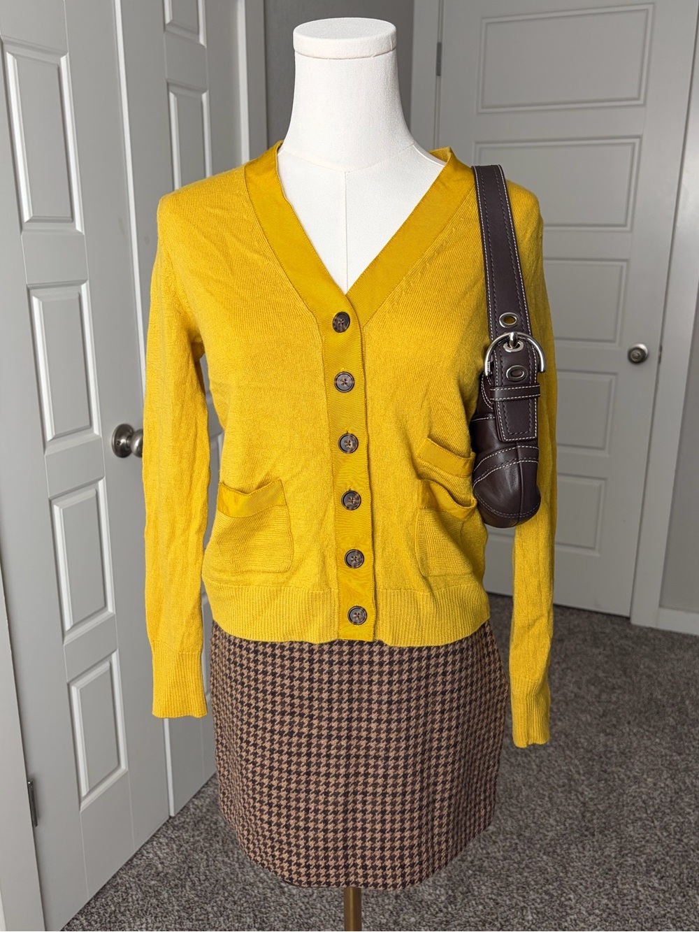 💛 100% Merino Wool Cardigan - Mustard V-Neck Button Cardigan Sweater - Women